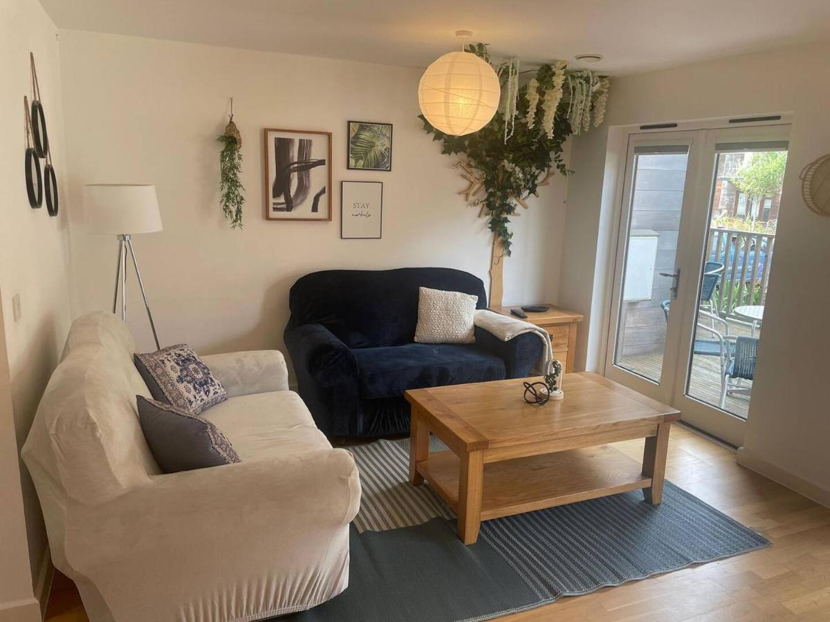 House 6 Goldcroft - Walk To Beach & Village, Pet-Friendly & Hottub Porthtowan Exteriör bild