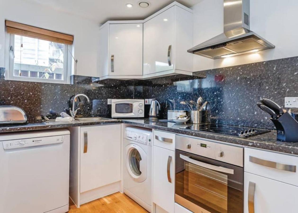 House 6 Goldcroft - Walk To Beach & Village, Pet-Friendly & Hottub Porthtowan Exteriör bild