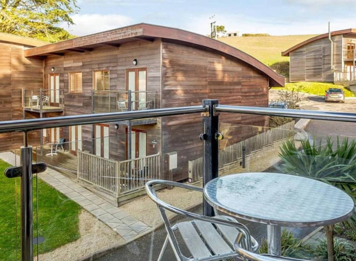 House 6 Goldcroft - Walk To Beach & Village, Pet-Friendly & Hottub Porthtowan Exteriör bild