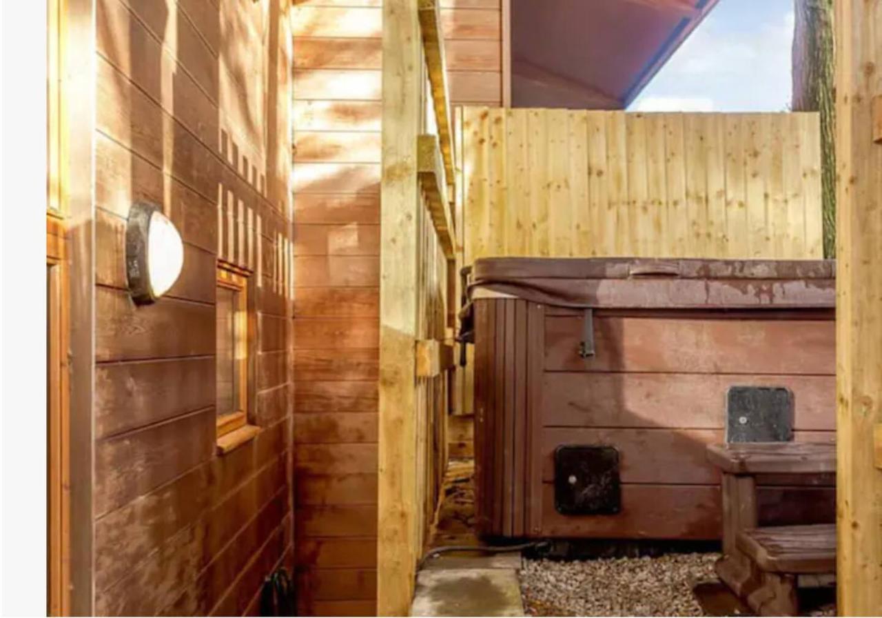 House 6 Goldcroft - Walk To Beach & Village, Pet-Friendly & Hottub Porthtowan Exteriör bild