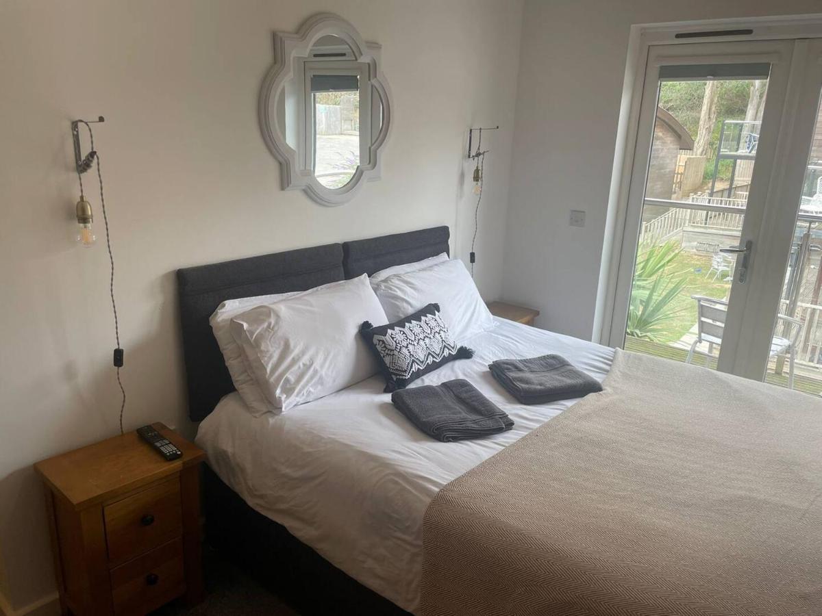 House 6 Goldcroft - Walk To Beach & Village, Pet-Friendly & Hottub Porthtowan Exteriör bild